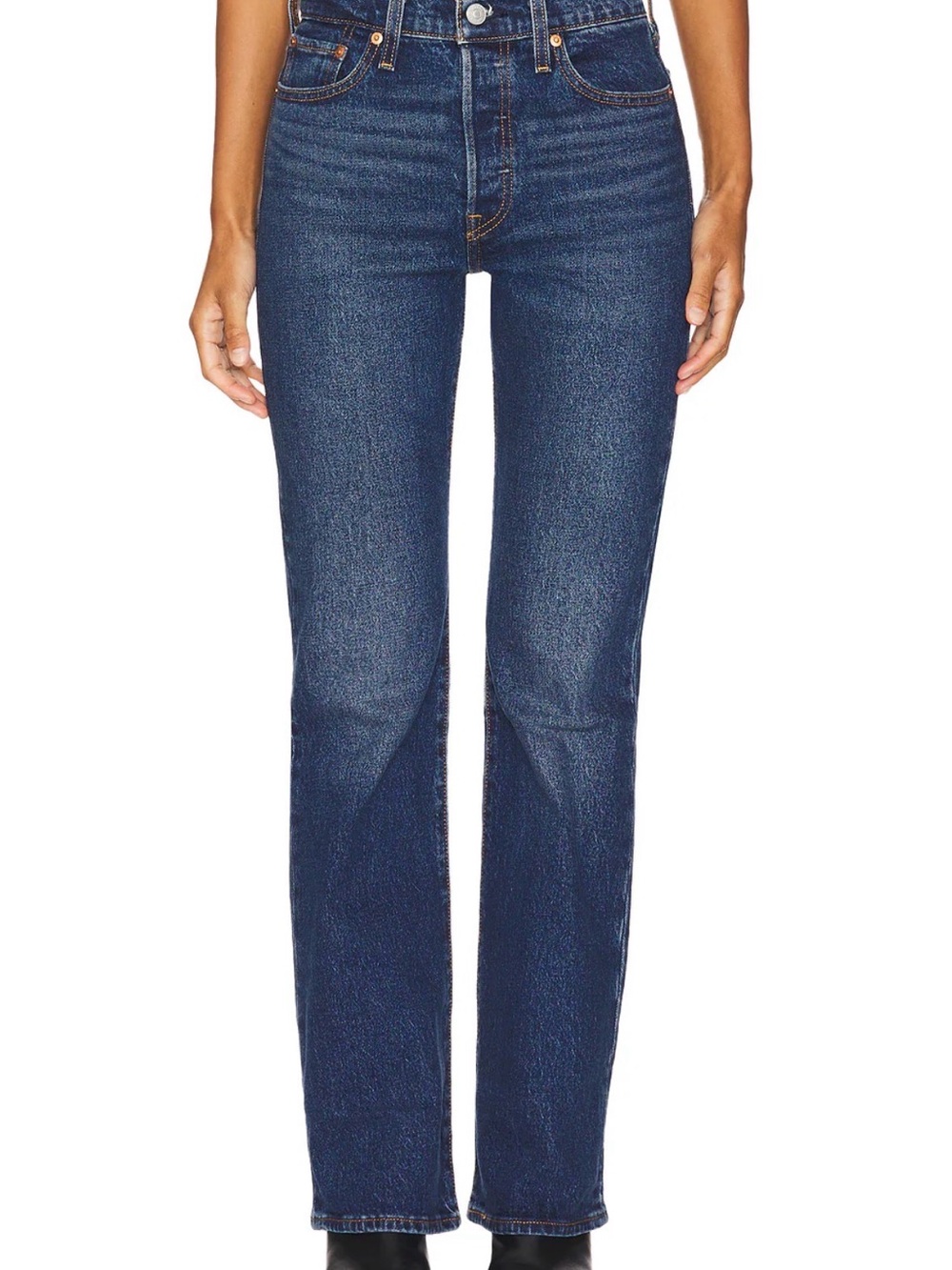 Levi’s PLUS SIZE bootcut jeans with button zipper. - Picture 3 of 3